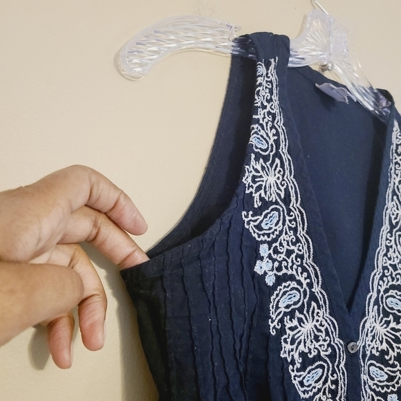 Converse One Star | Women's Navy Embroidered Tank (Size Small) - Picture 8 of 11